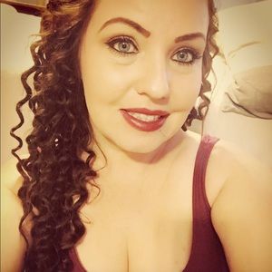 Meet your Posher, Lindsey